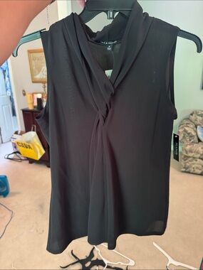Zac & Rachel Black Sleeveless Twist-Front Chiffon Camisole